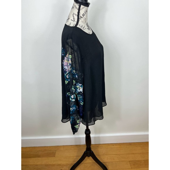 Apt. 9 Black flowy floral semi sheer long sleeve blouse with keyhole back - Picture 4 of 9